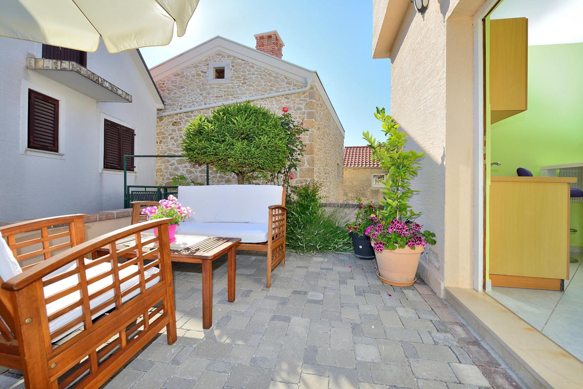 Apartments Karla & Marija Petrcane Bilik gambar