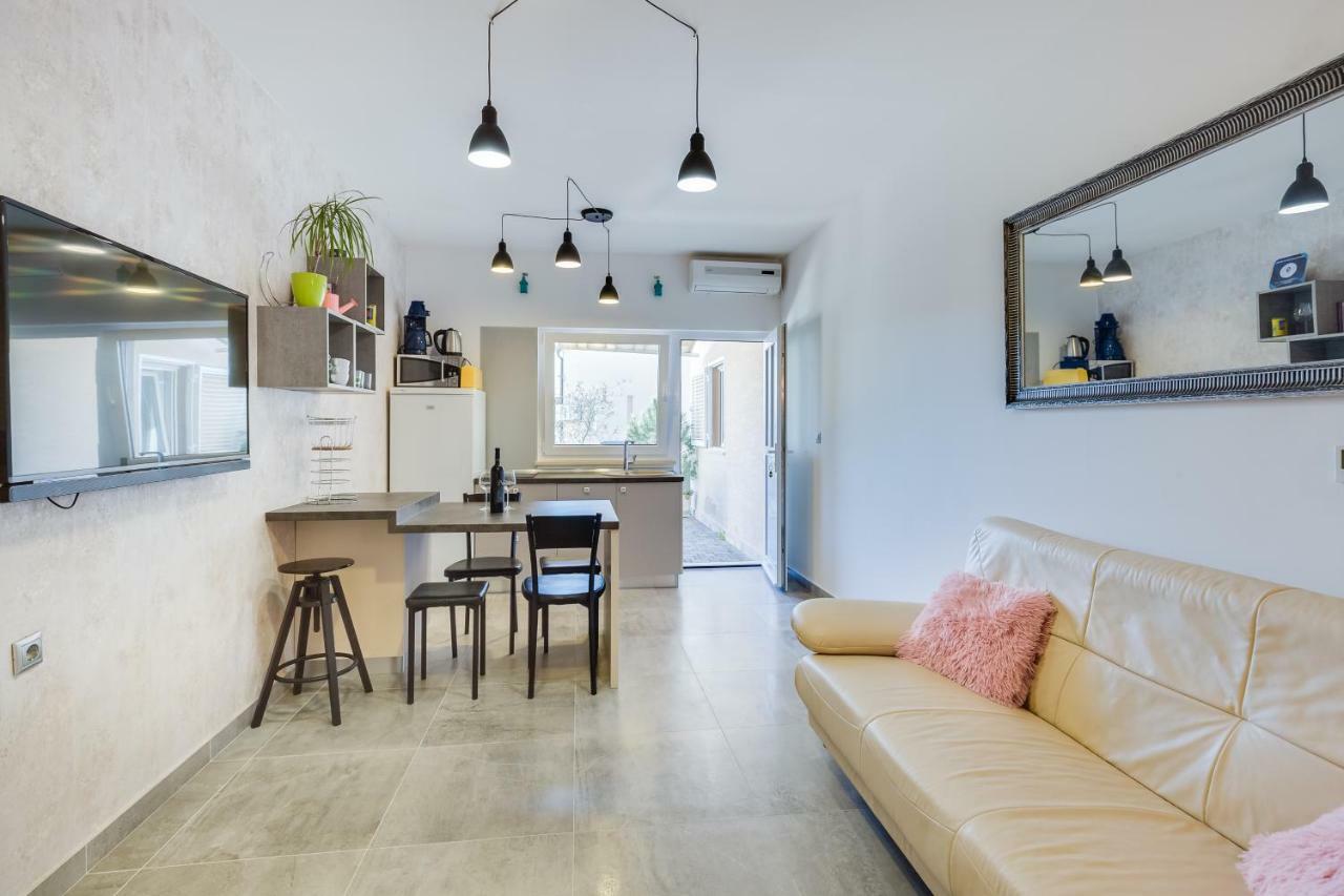 Apartments Karla & Marija Petrcane Luaran gambar
